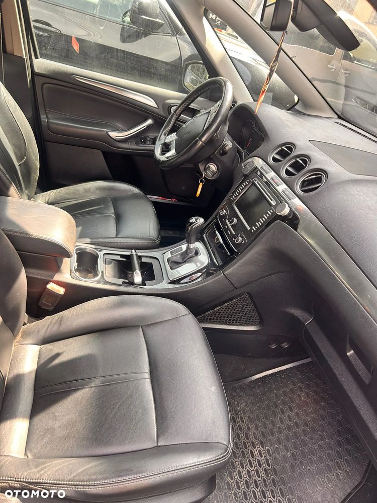 Ford S-Max - 7