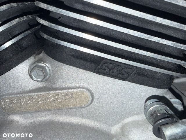 Harley-Davidson Dyna Street Bob - 11