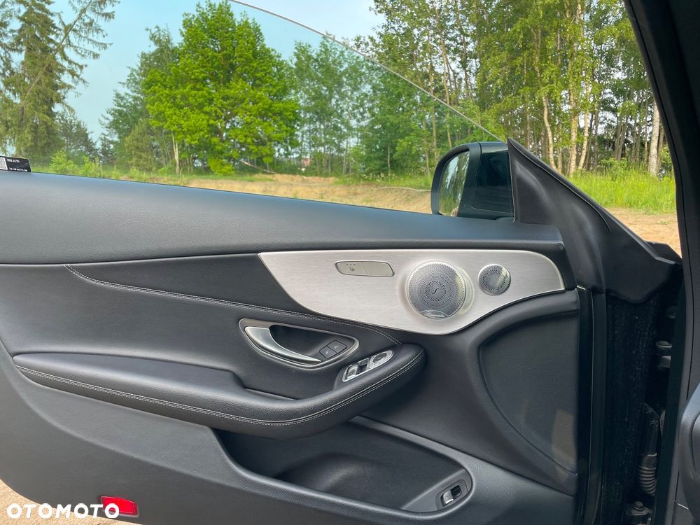 Mercedes-Benz Klasa C 200 4-Matic 9G-TRONIC - 16