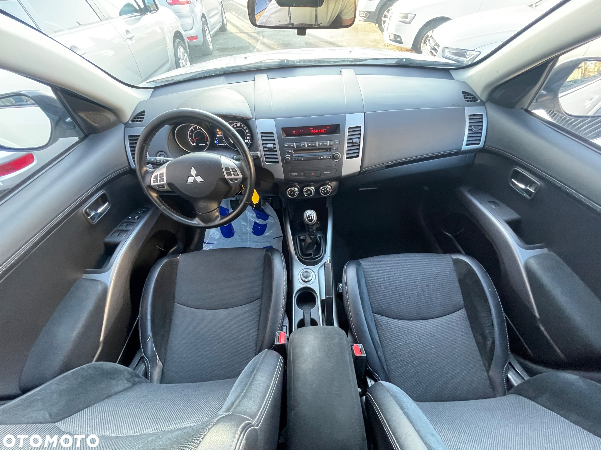 Mitsubishi Outlander 2.4 4WD Intense - 10