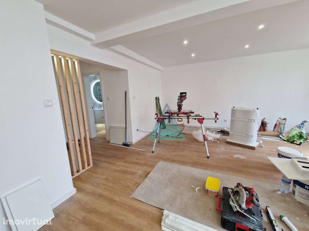 NOVIDADE * * T2 Remodelado * * * A ESTREAR - Grande imagem: 5/10