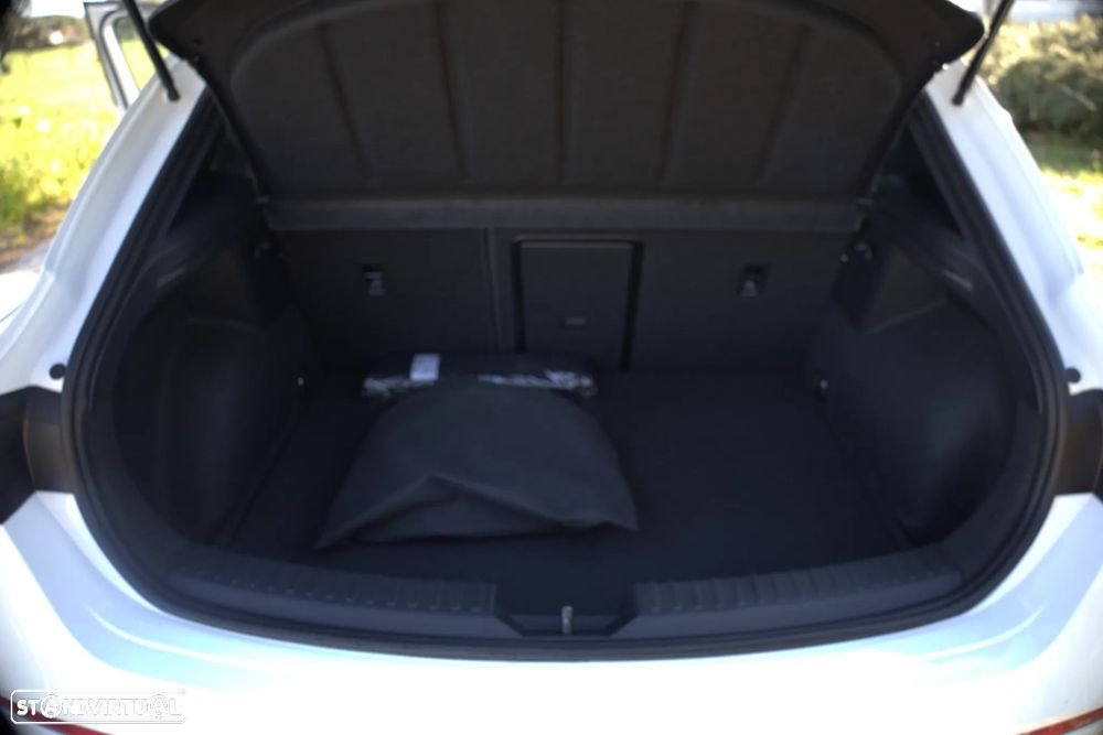 Cupra Leon 1.4 e-Hybrid DSG - 18