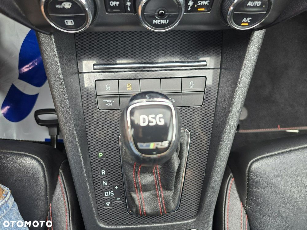 Skoda Octavia 2.0 TDI RS Challenge DSG - 26