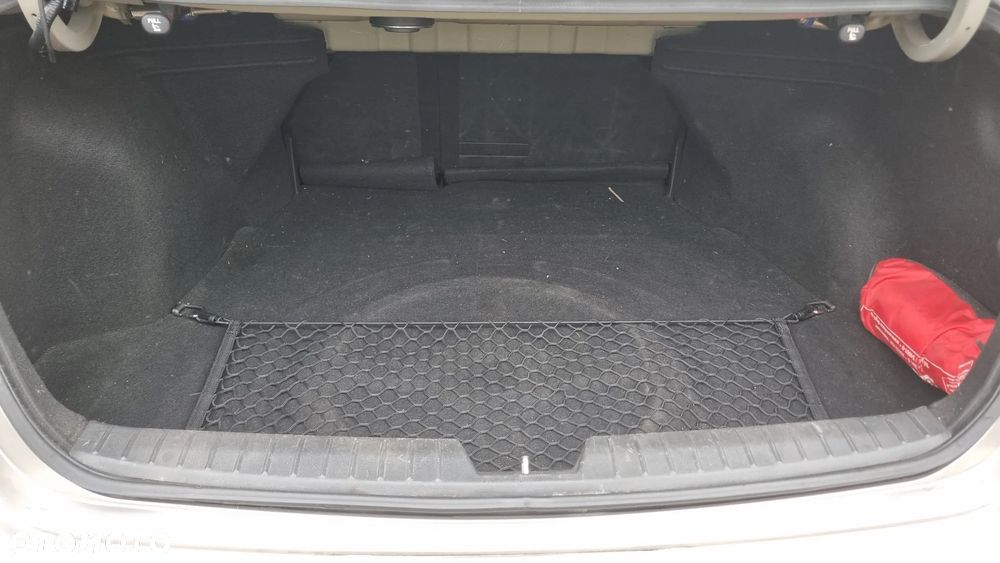 Kia Optima 1.7 CRDi XL - 9