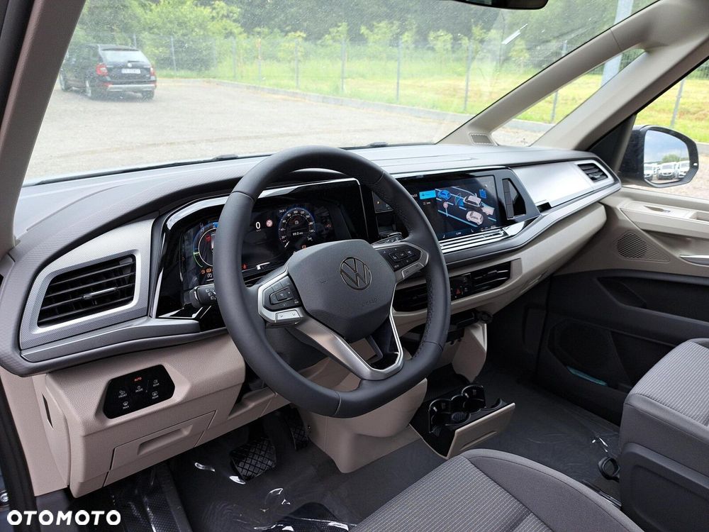 Volkswagen Multivan - 9