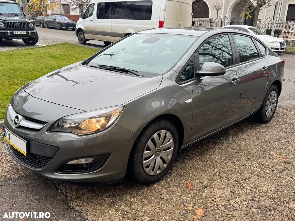 Opel Astra 1.4 Turbo ECOTEC Cosmo - 1