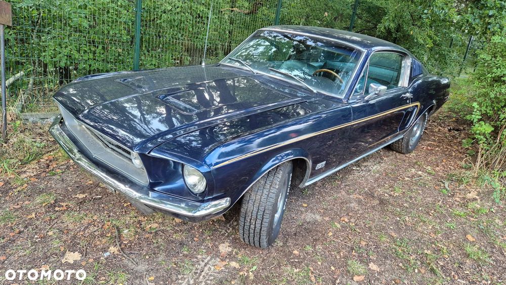 Ford Mustang - 2