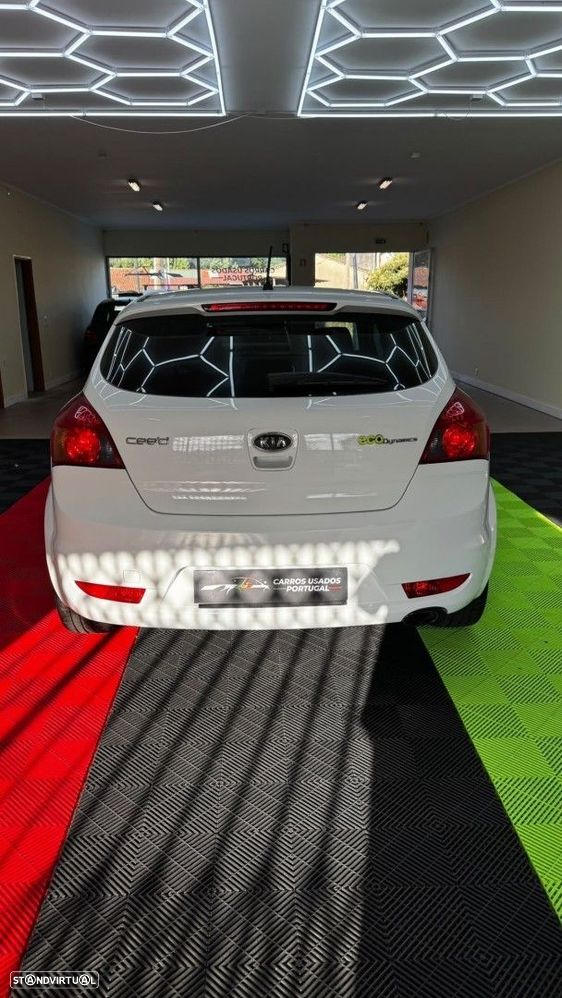 Kia Ceed S Coupé 1.4 CVVT EX ISG - 7