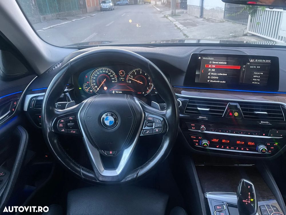 BMW Seria 5 540i xDrive Aut. Luxury Line - 12
