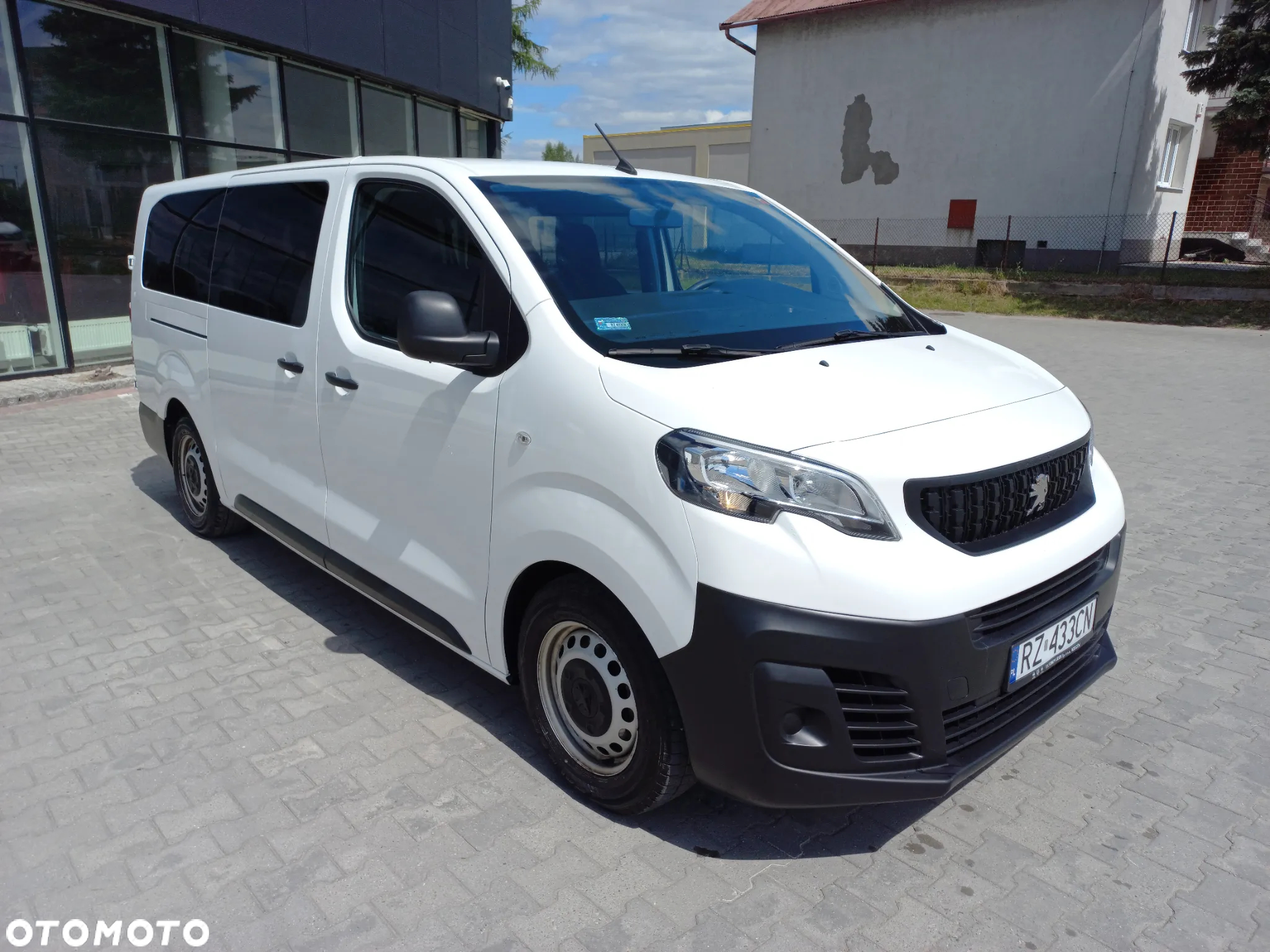 Peugeot Traveller 2.0 BlueHDi Long Business - 3