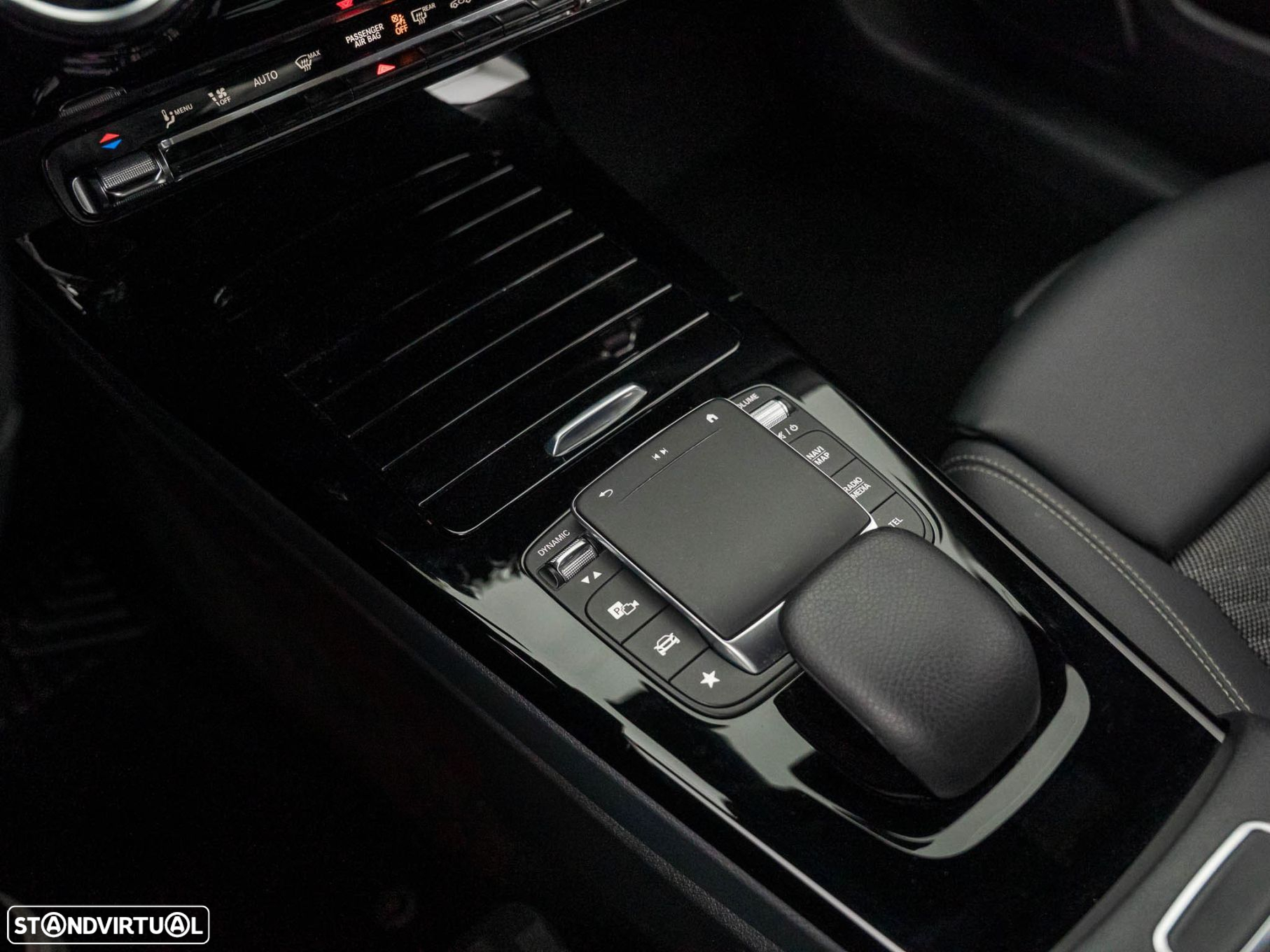 Mercedes-Benz A 250 e Style Plus - 25