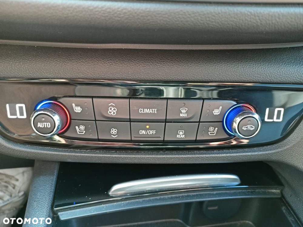 Opel Insignia - 20