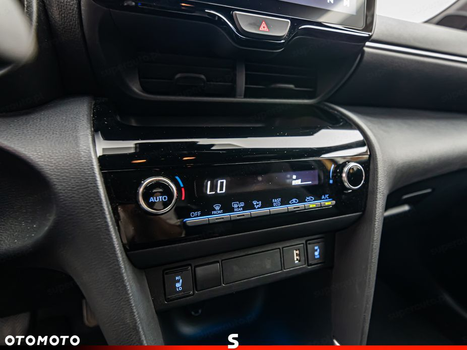 Toyota Yaris Cross - 17