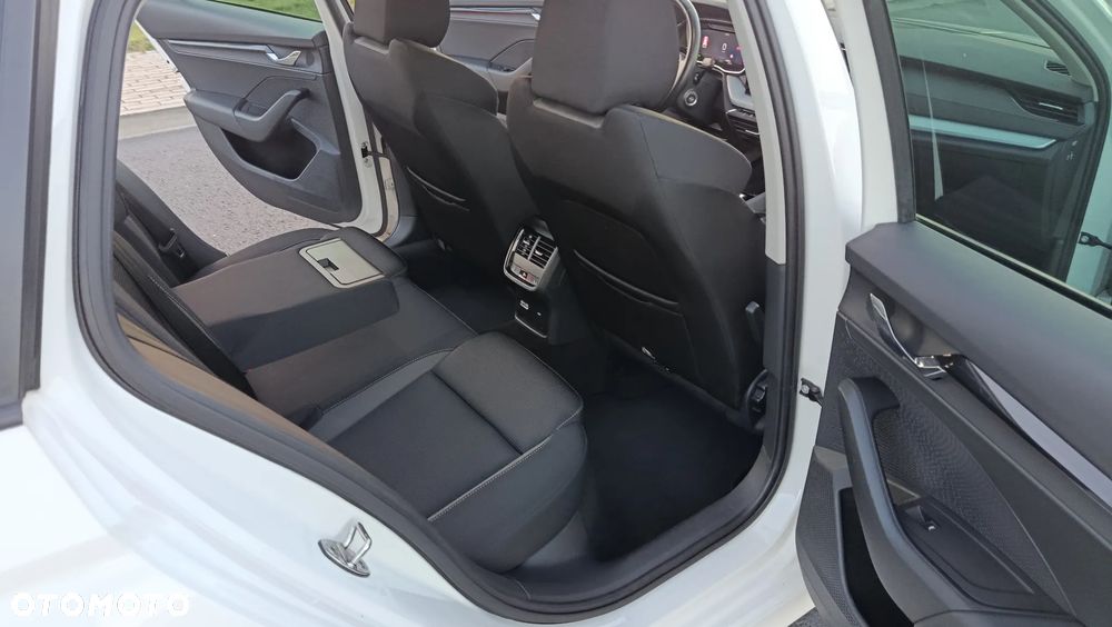 Skoda Octavia 2.0 TDI DSG Tour - 7