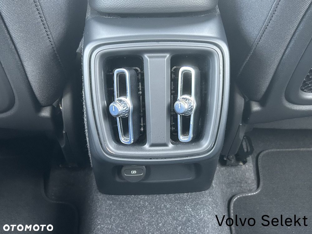 Volvo XC 40 - 27