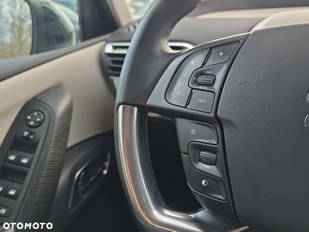 Citroën C4 SpaceTourer 1.5 BlueHDi Shine S&S - 19