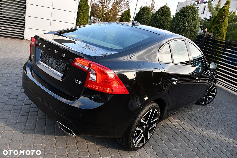 Volvo S60 D3 Geartronic Momentum - 4