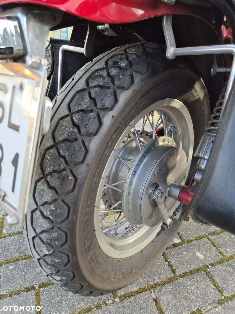 Suzuki Intruder - 11