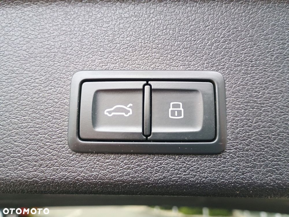 Audi A4 Allroad - 10