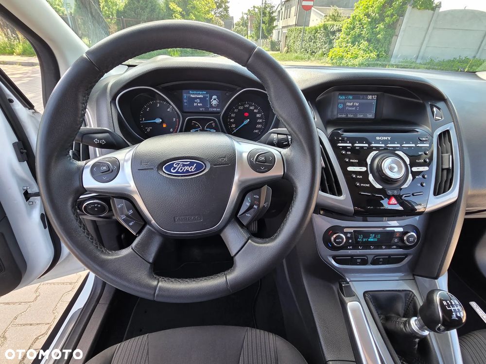 Ford Focus 1.6 TDCi DPF SYNC Edition - 32
