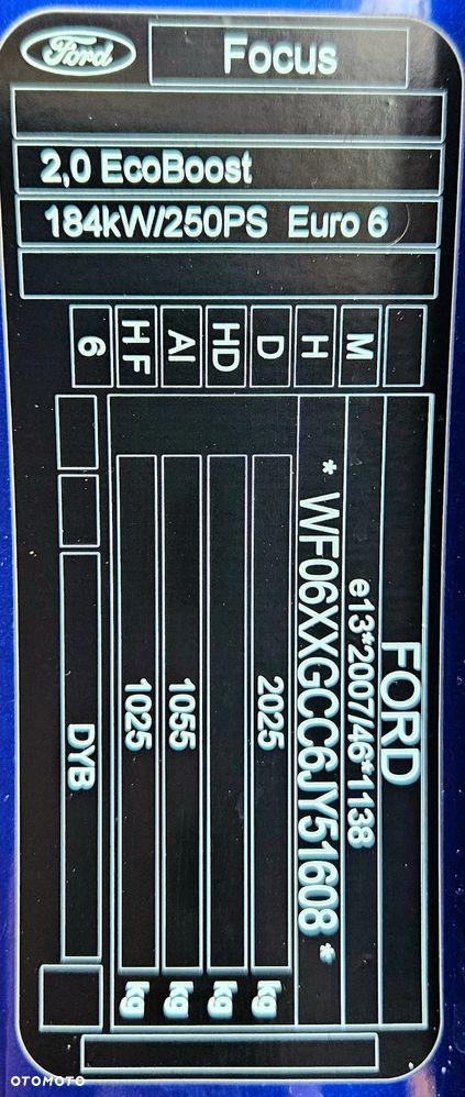 Ford Focus Turnier 2.0 EcoBoost ST mit Leder-Exclusiv-Paket - 31