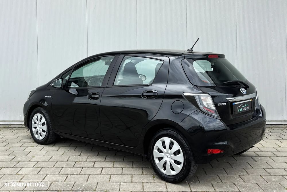 Toyota Yaris 1.5 HSD Comfort+P.Style - 4