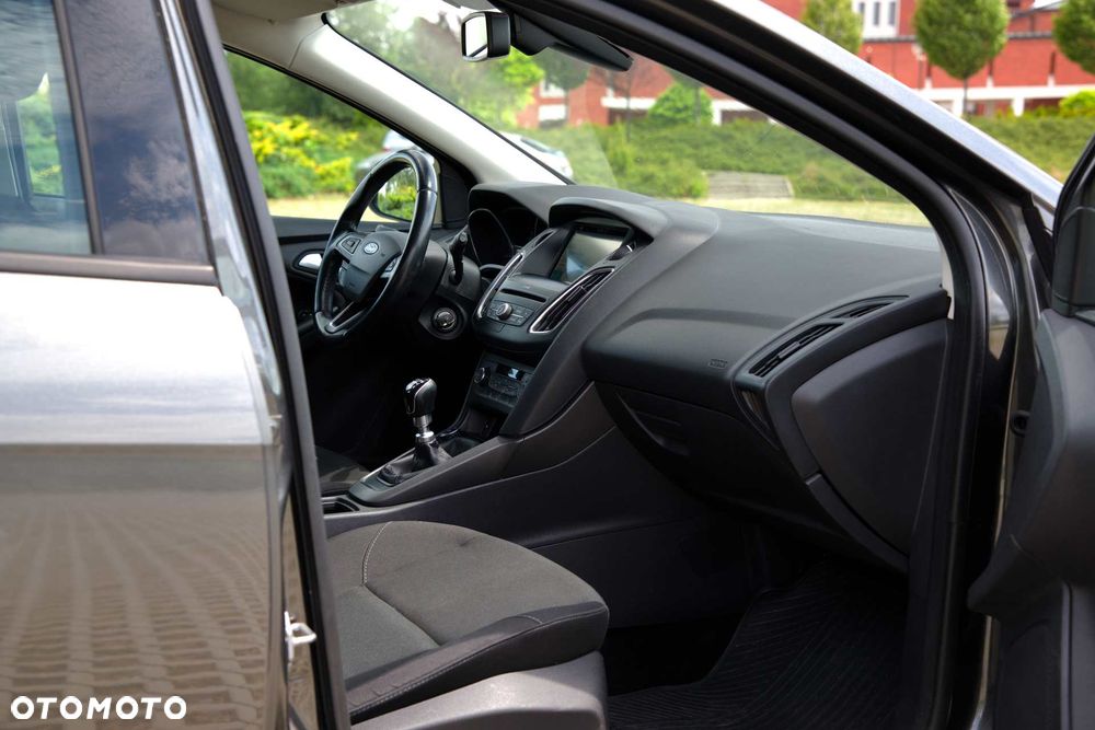 Ford Focus 1.5 TDCi Titanium ECOnetic ASS - 31