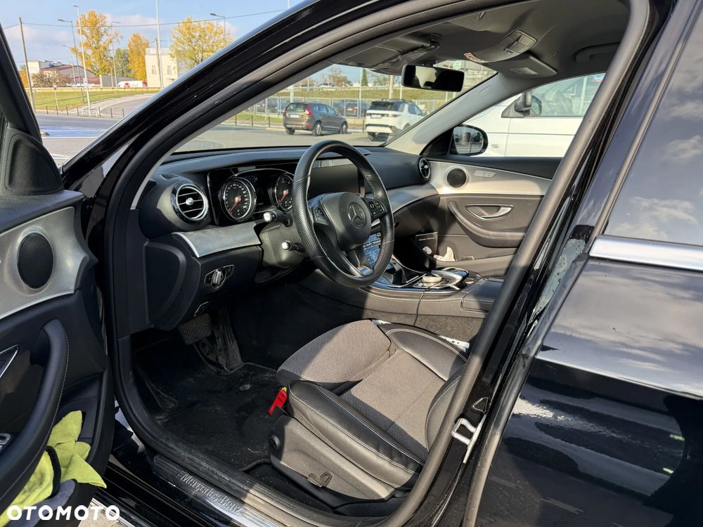 Mercedes-Benz Klasa E 220 d 4-Matic 9G-TRONIC - 7