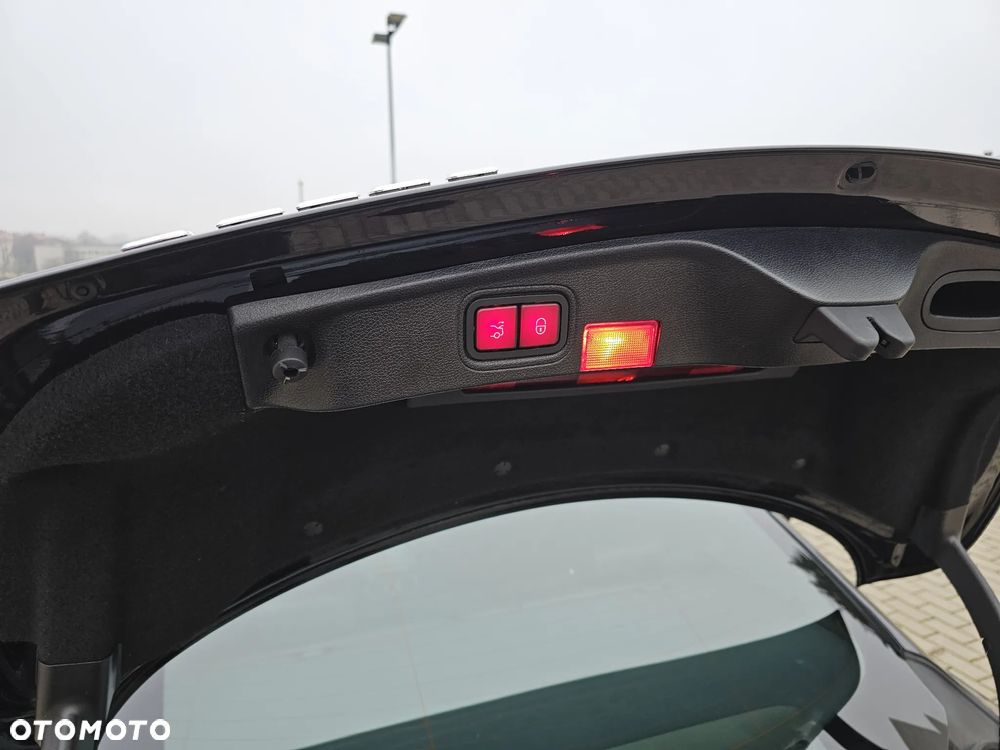 Mercedes-Benz Klasa C 220 d 9G-TRONIC - 15