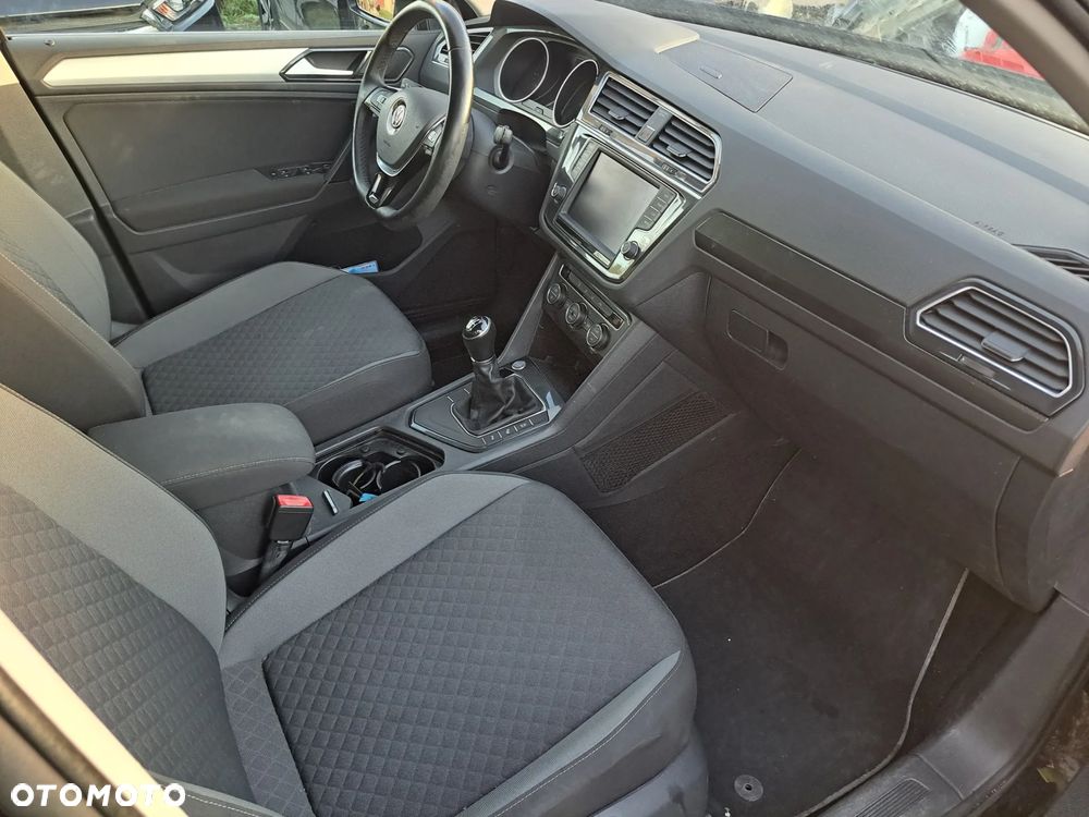 Volkswagen Tiguan - 7