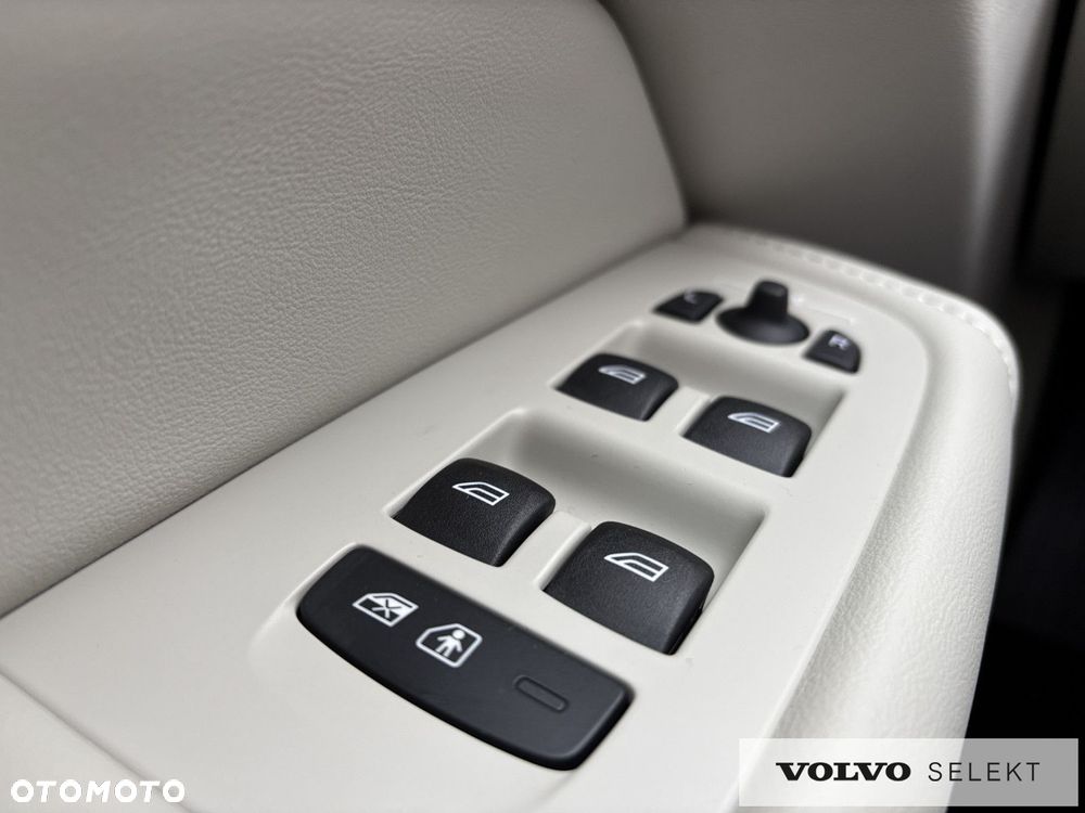 Volvo XC 60 - 16