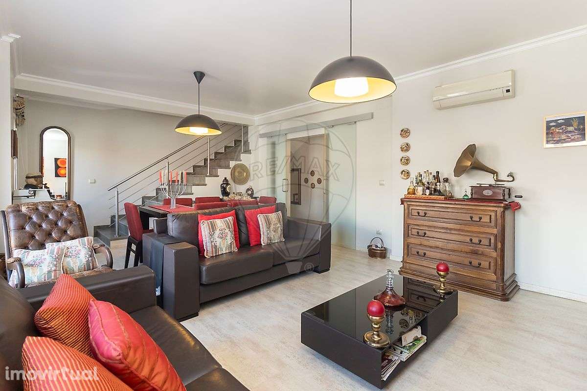 Moradia T1 para venda - Grande imagem: 3/50