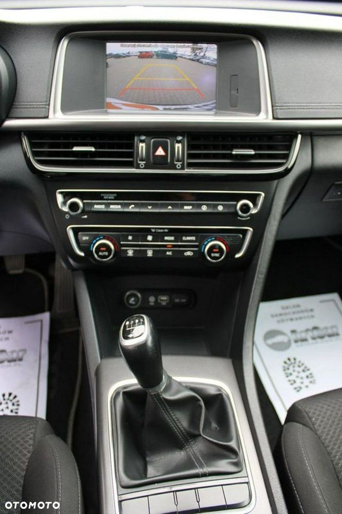 Kia Optima 1.7 CRDI L - 26