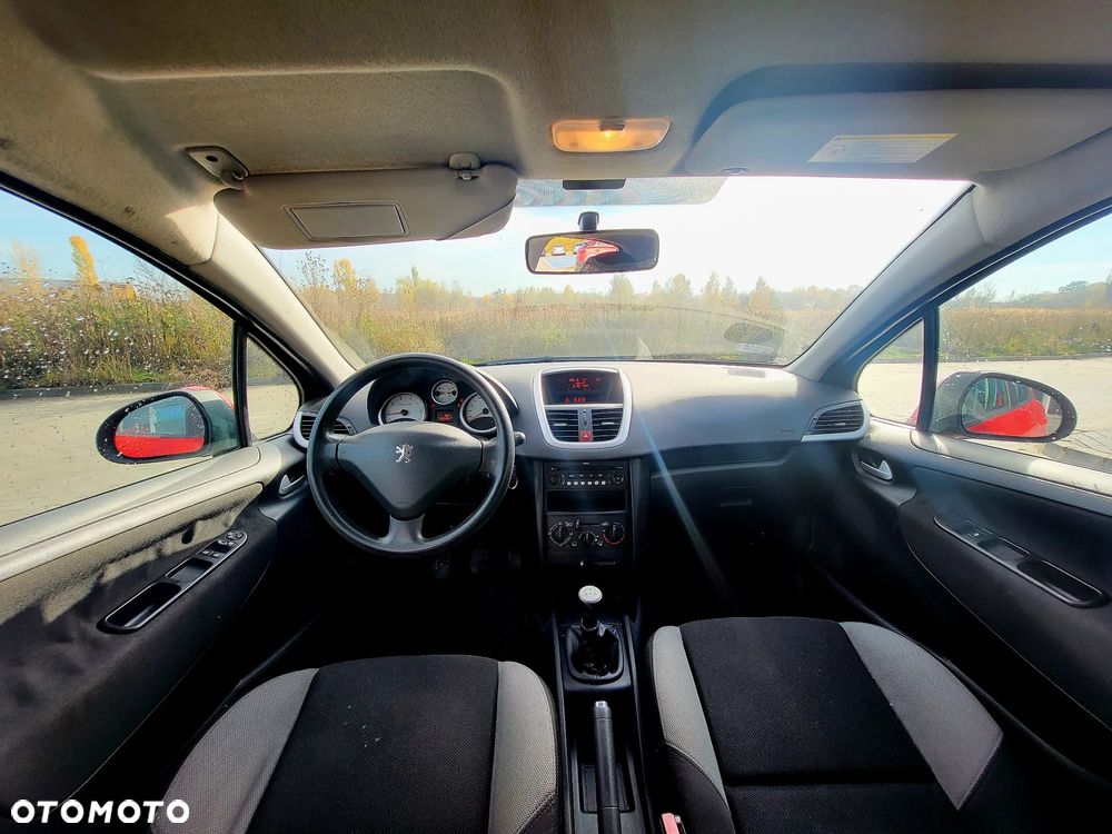 Peugeot 207 1.4 16V Sporty - 11