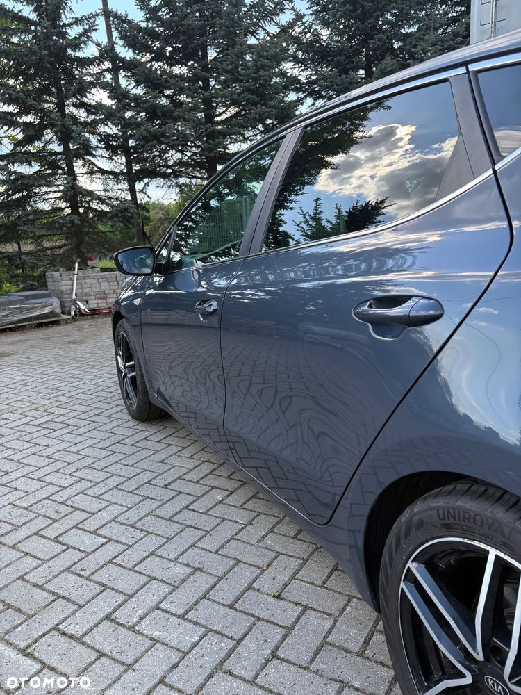 Kia Ceed 1.4 L - 11