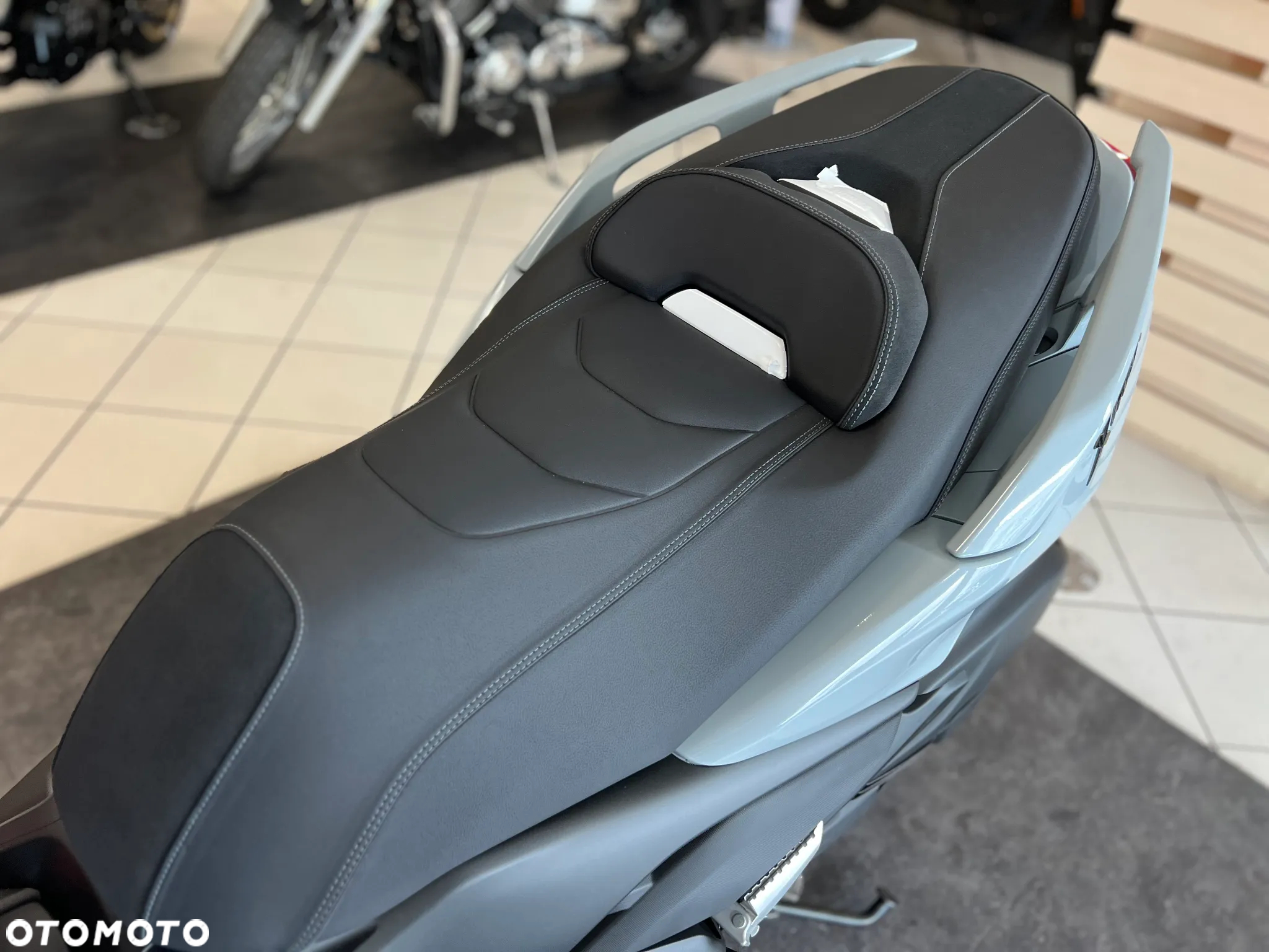 Yamaha X-max - 25