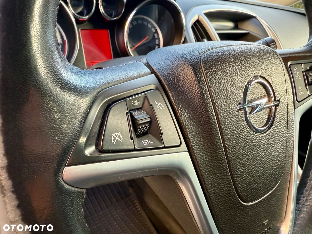 Opel Astra 1.7 CDTI Cosmo - 32