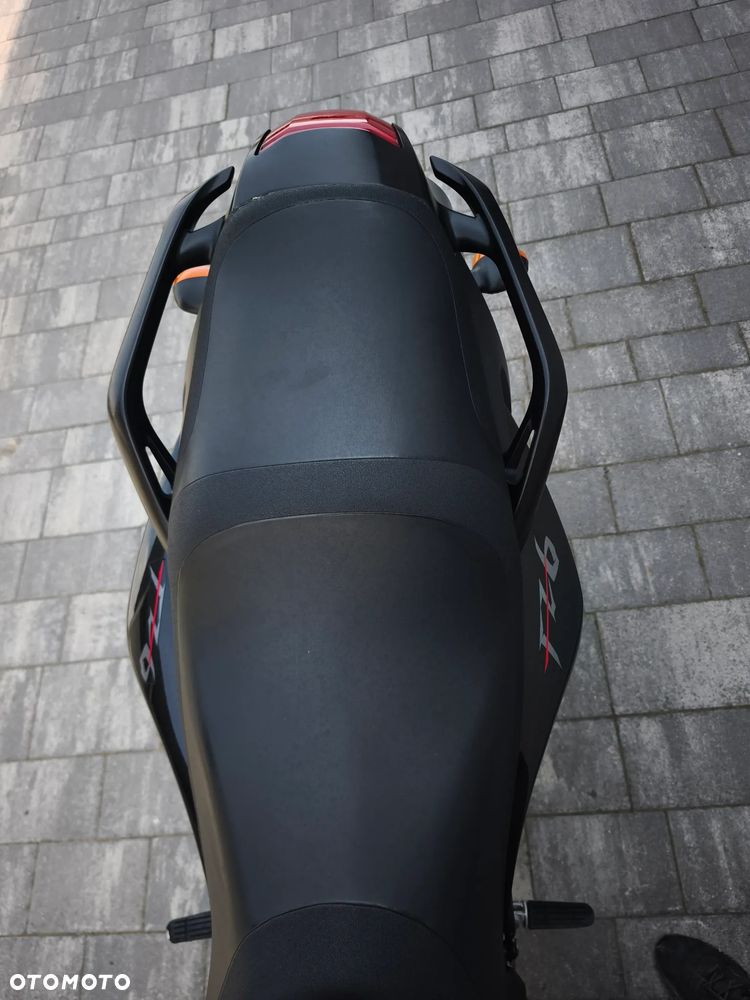 Yamaha FZ6 - 21