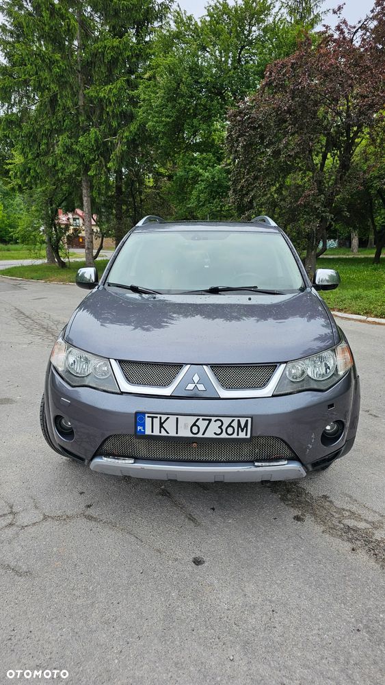 Mitsubishi Outlander 2.0 DID Instyle NAVI - 5