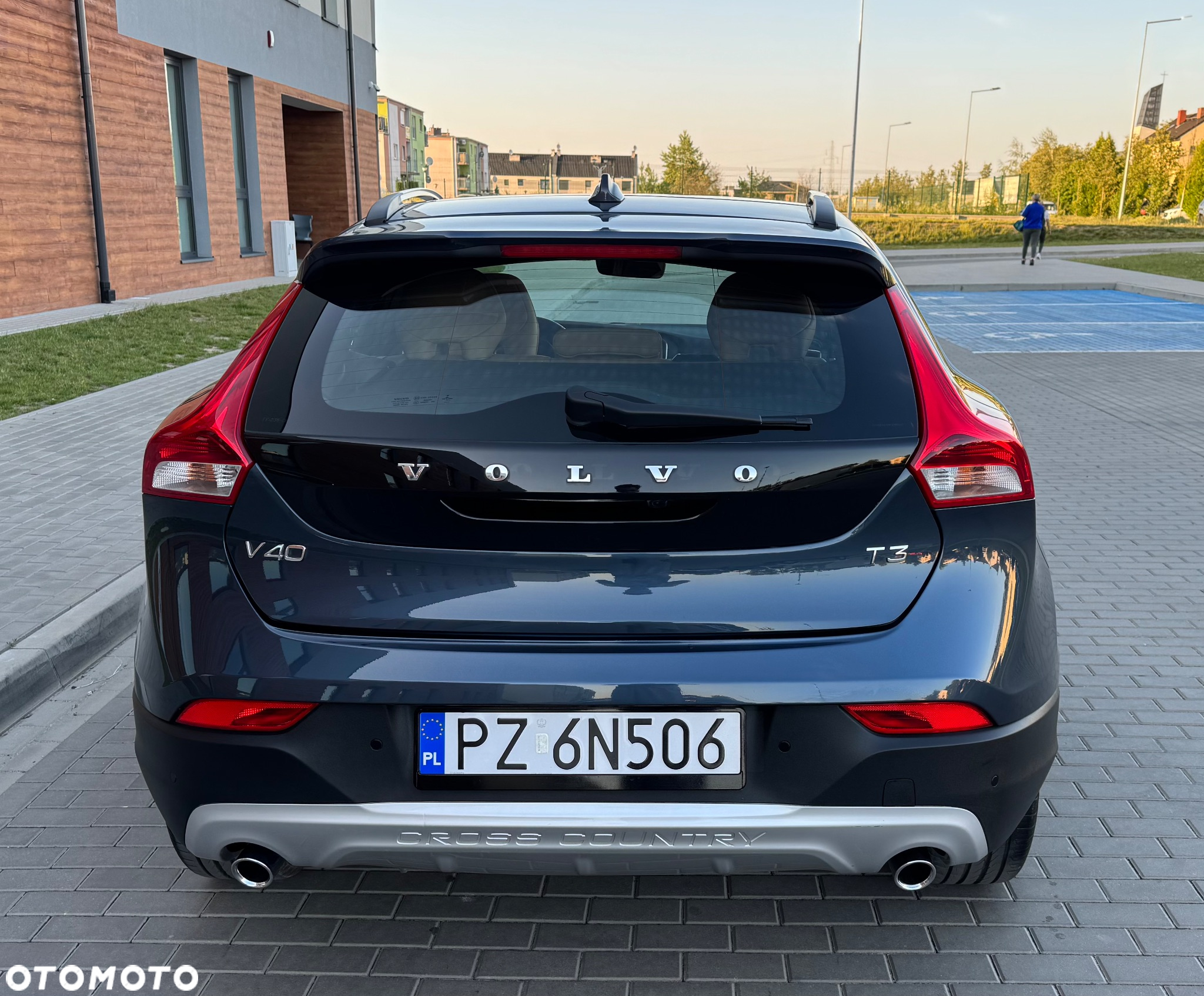 Volvo V40 Cross Country T3 Geartronic Momentum - 15