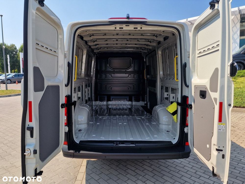Volkswagen Crafter - 10