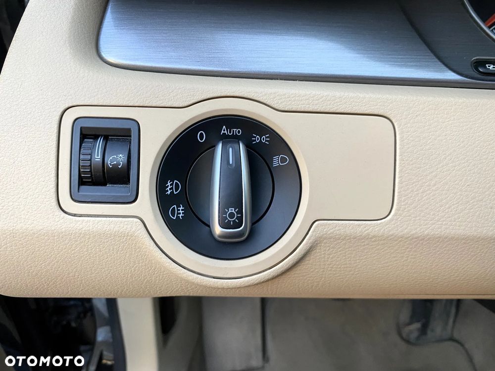 Volkswagen Passat 1.6 TDI Comfortline - 22