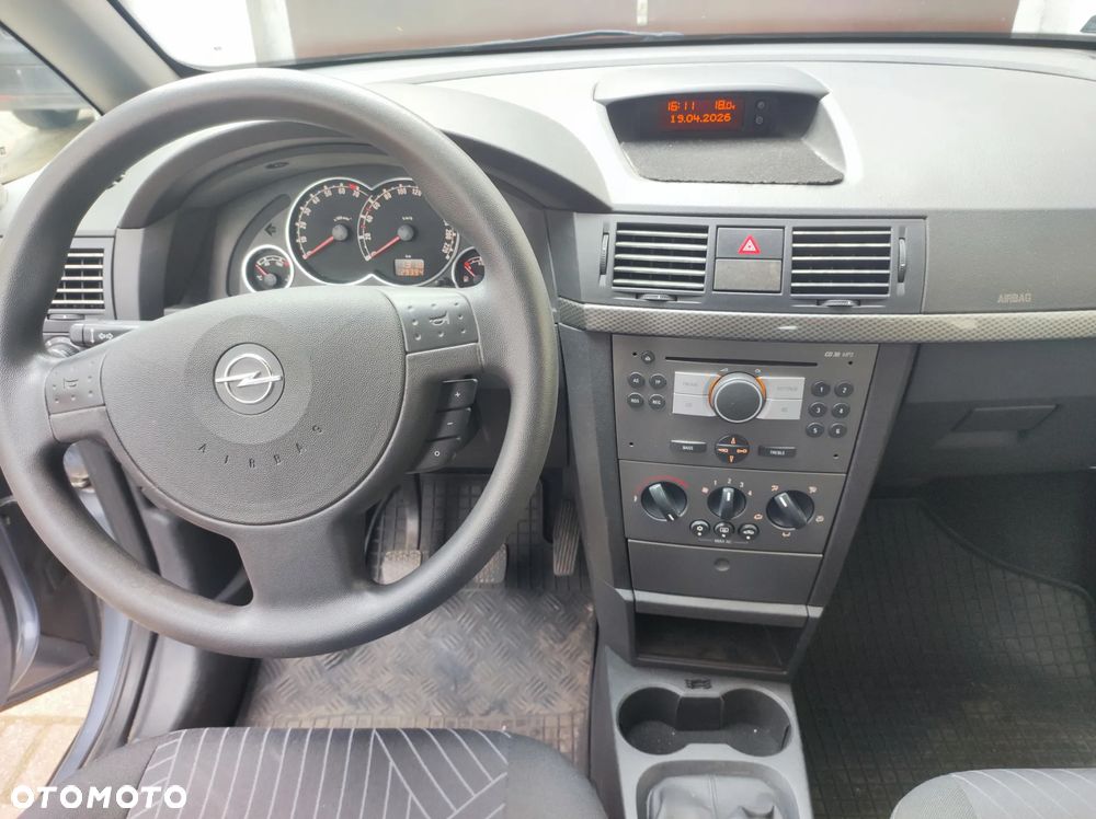 Opel Meriva - 24