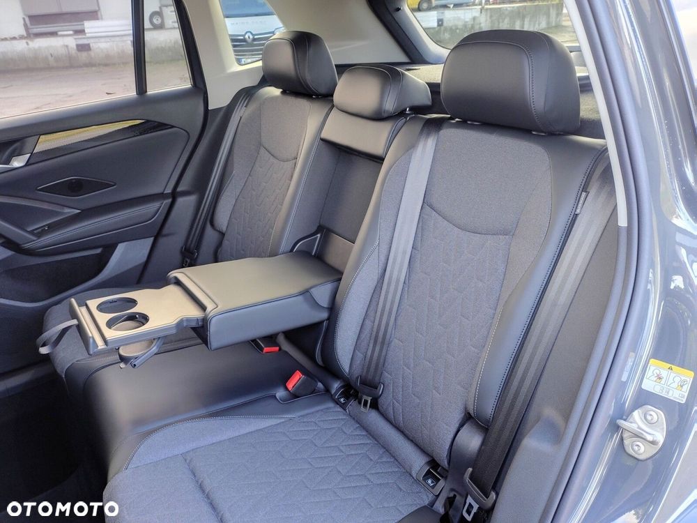 Volkswagen Tiguan - 24