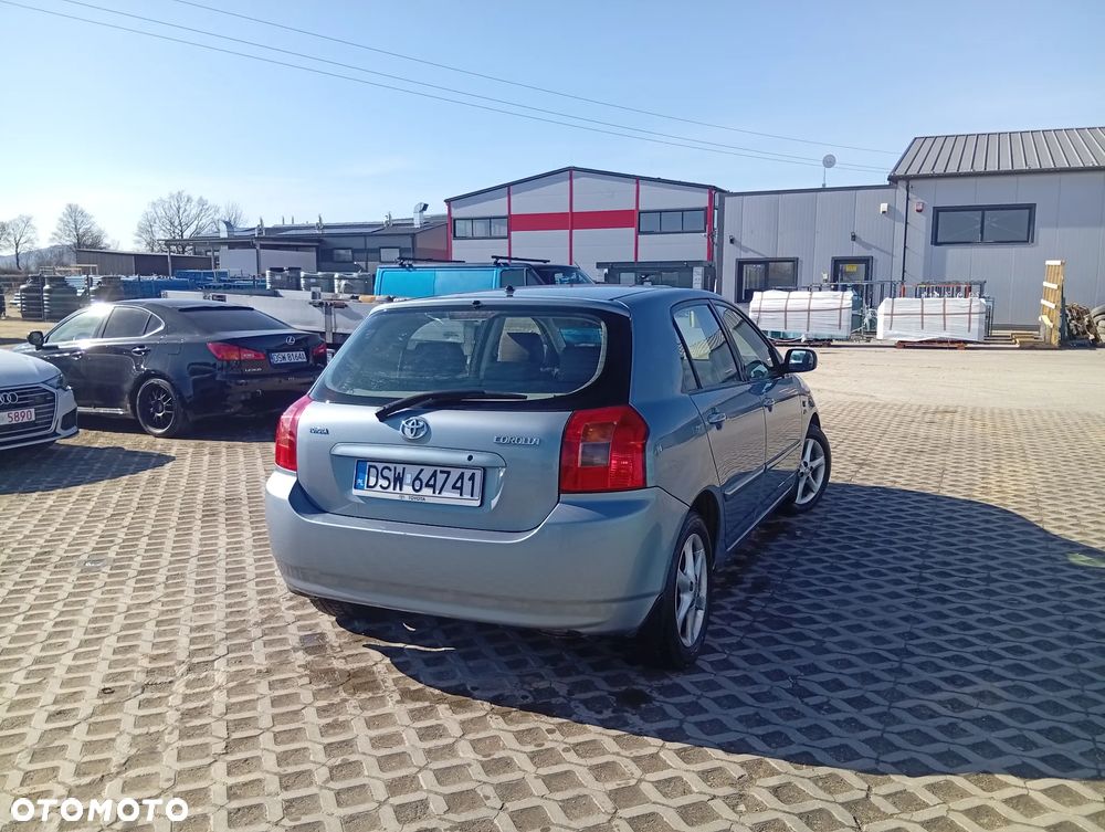 Toyota Corolla 2.0 D-4D Sol - 5