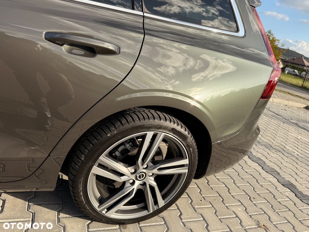 Volvo V60 B4 D Core - 17