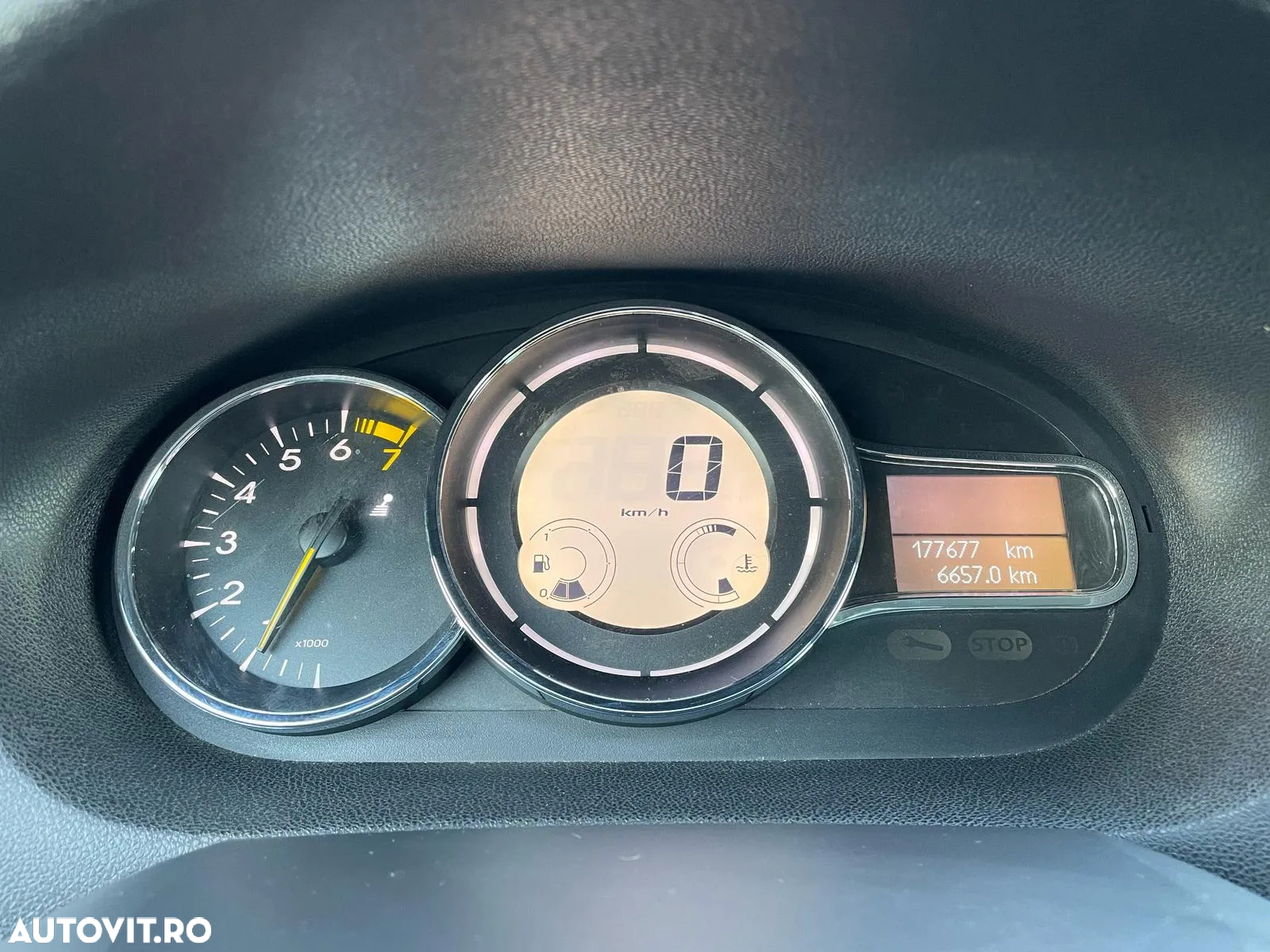 Renault Megane TCe 130 Bose Edition - 23
