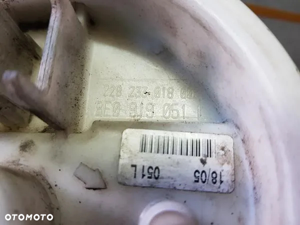 Pompa Pompka paliwa AUDI A4 B6 B7 1.8 T AVJ AWT BFB 2.0B ALT 1.6 ALZ 8E0919051L - 2