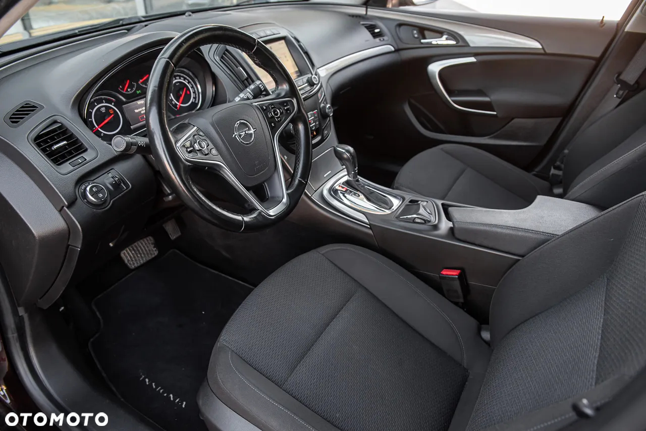 Opel Insignia - 15