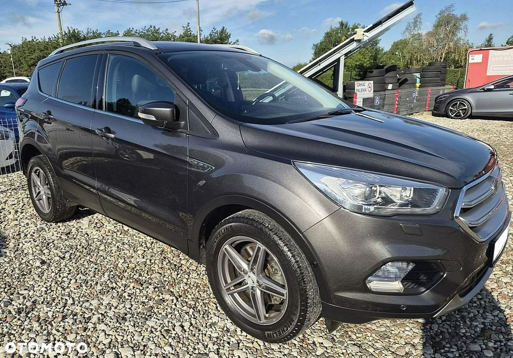 Ford Kuga - 4
